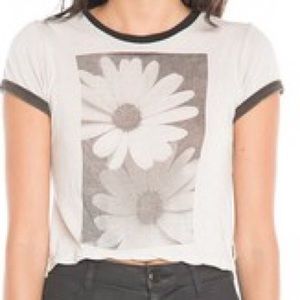 Brandy Melville Daisy Flower Graphic Cropped Tee